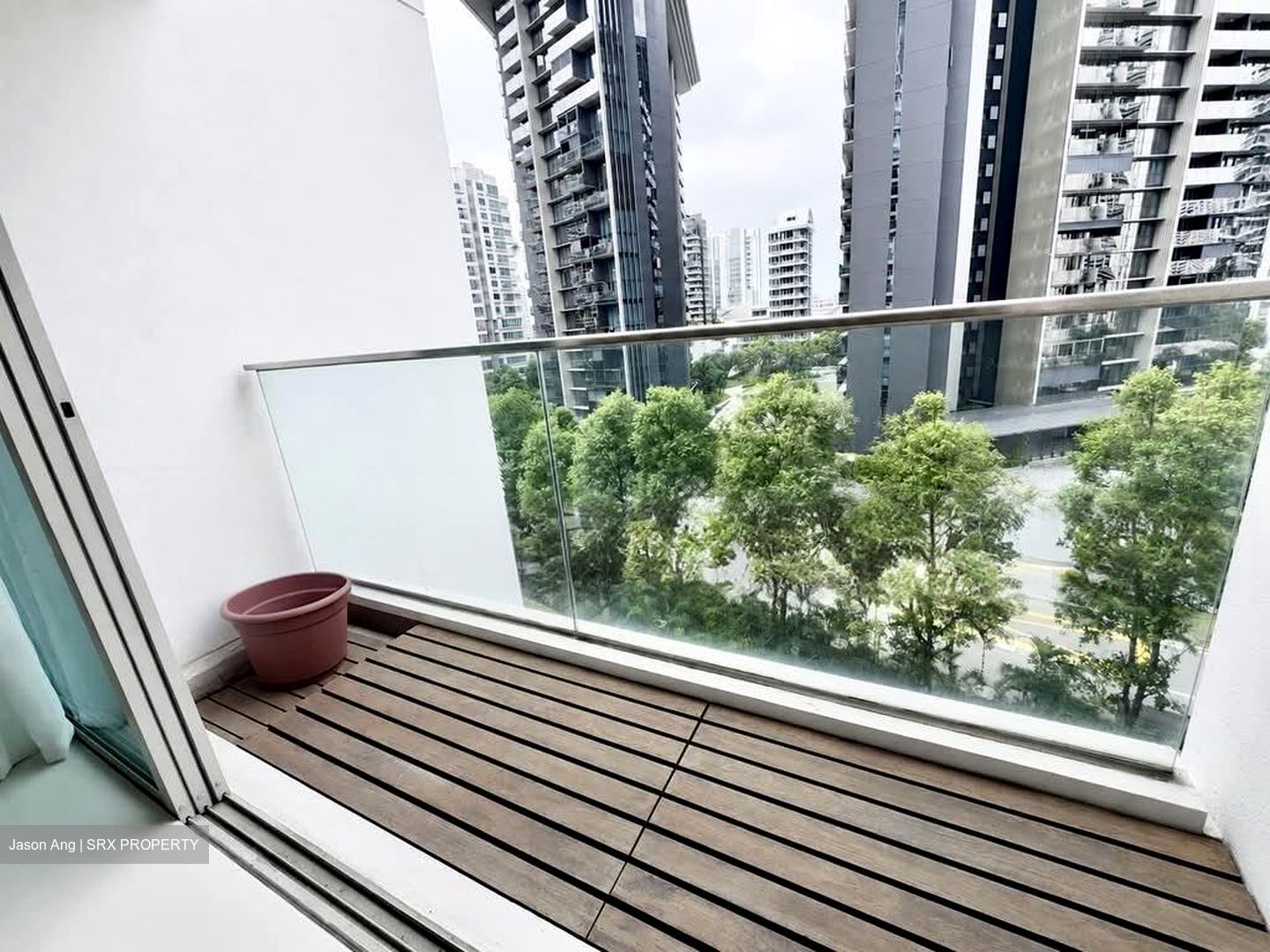 One Amber (D15), Condominium #572931001